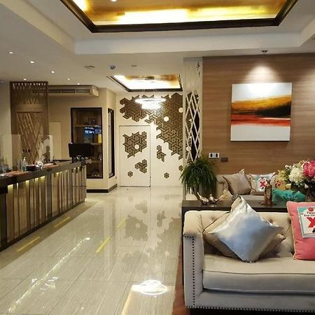 De Arni Hotel Бангкок Экстерьер фото