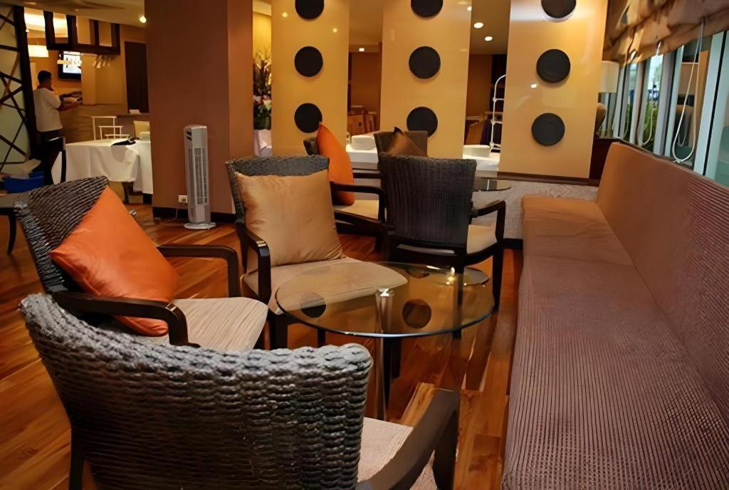 De Arni Hotel Бангкок Экстерьер фото